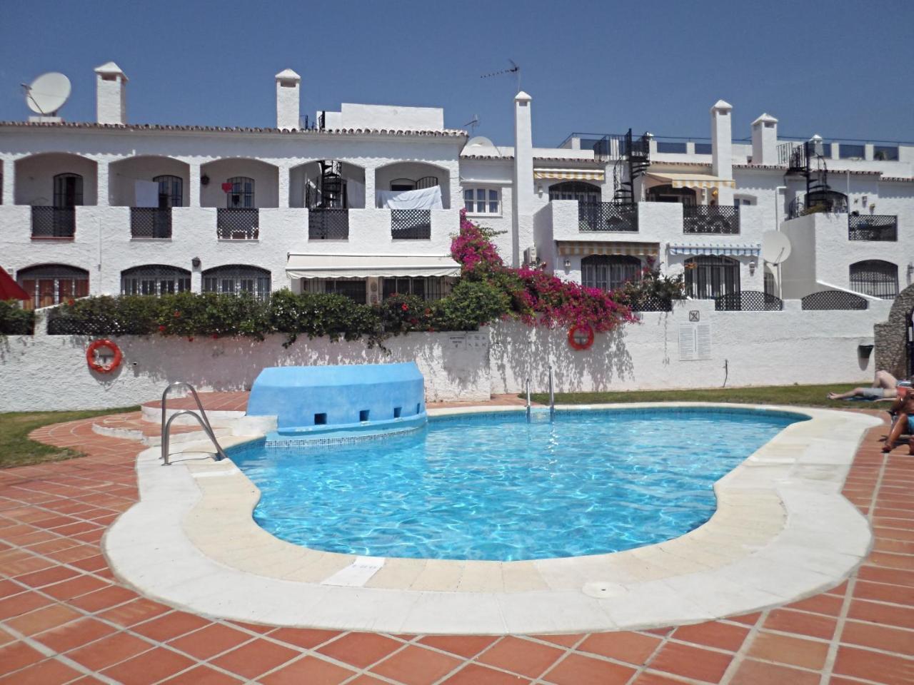 Verano Azul 12 Menyber Nerja Buitenkant foto
